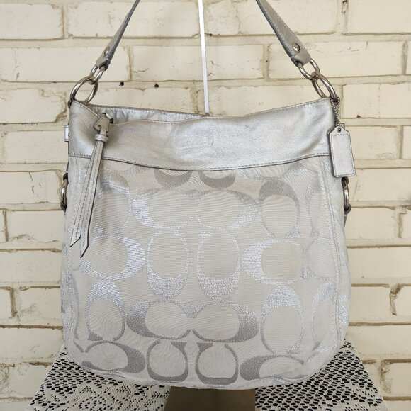 Coach Zoe Signature Silver Shoulder Bag Tote Purse